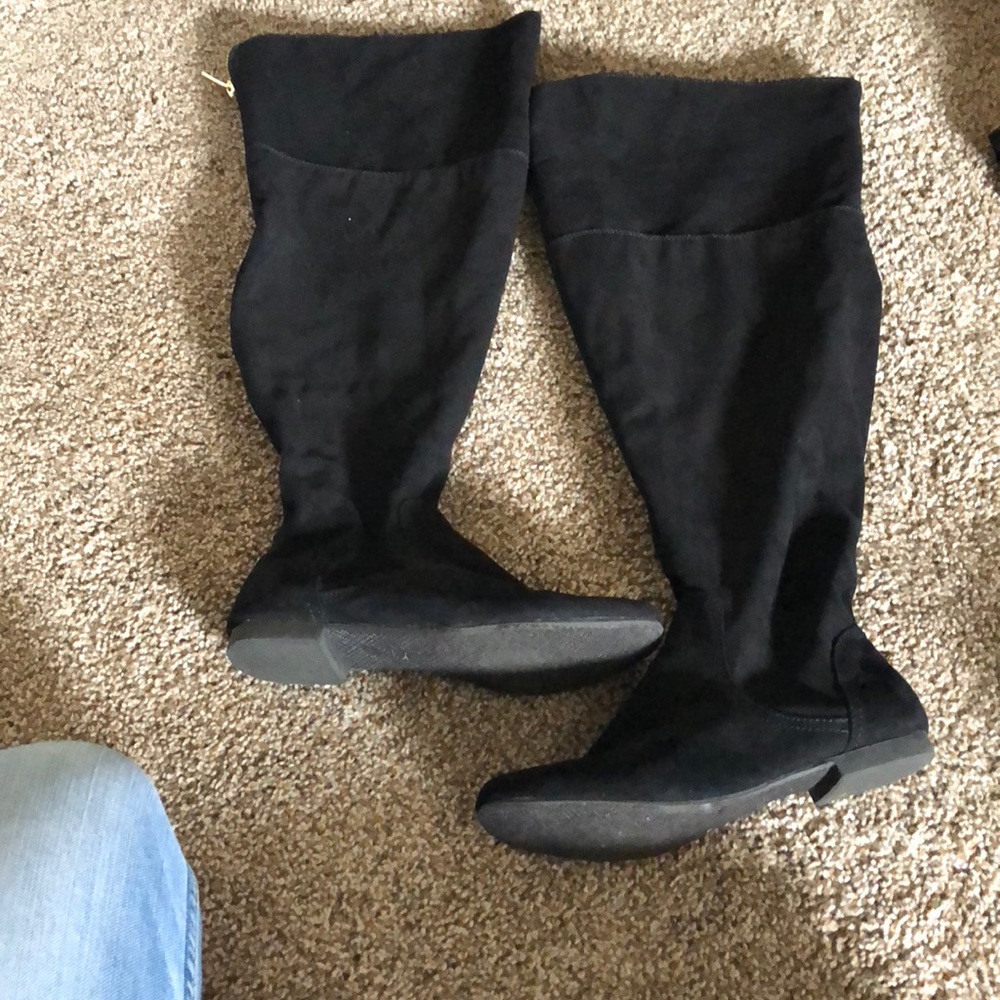 Knee high boots !